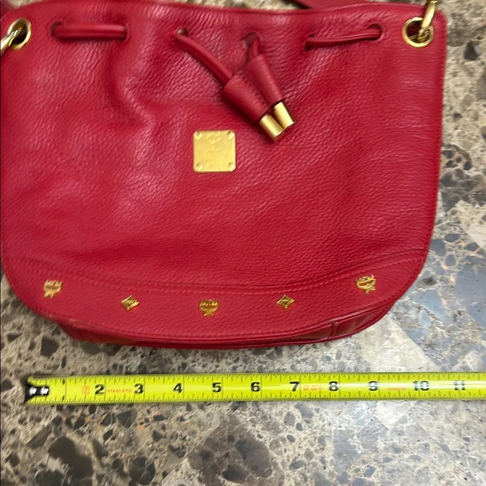 MCM Stylish Red Leather Bucket Bag with COA - Picture 12 of 13